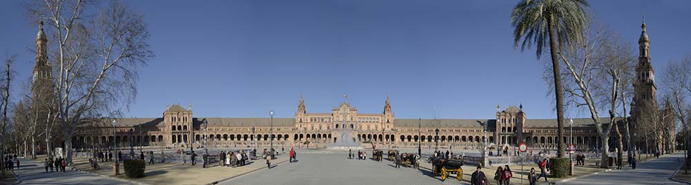 Sevilla 030 - parque de María Luisa - plaza de España.jpg